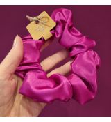 Saténová scrunchie gumička - fuksiová