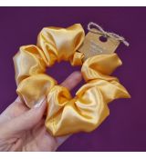 Saténová scrunchie gumička - zlatá